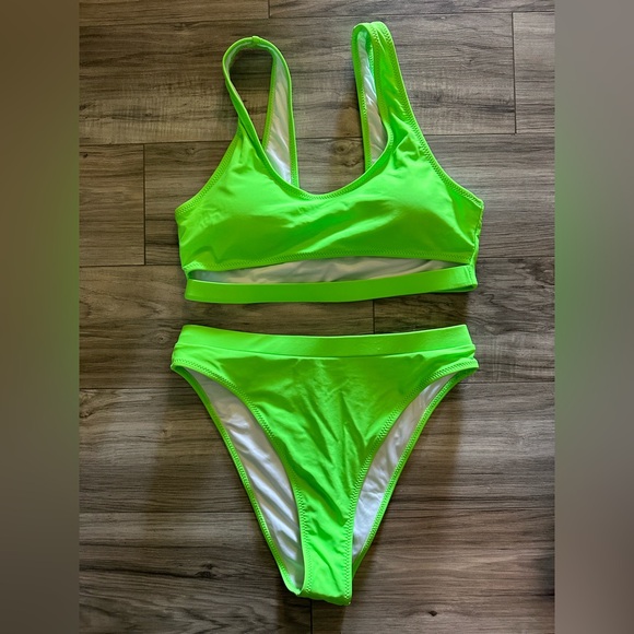 Blooming Jelly High Waisted Bikini Set High Cut with Cutout In Neon Green Size L - Picture 3 of 5